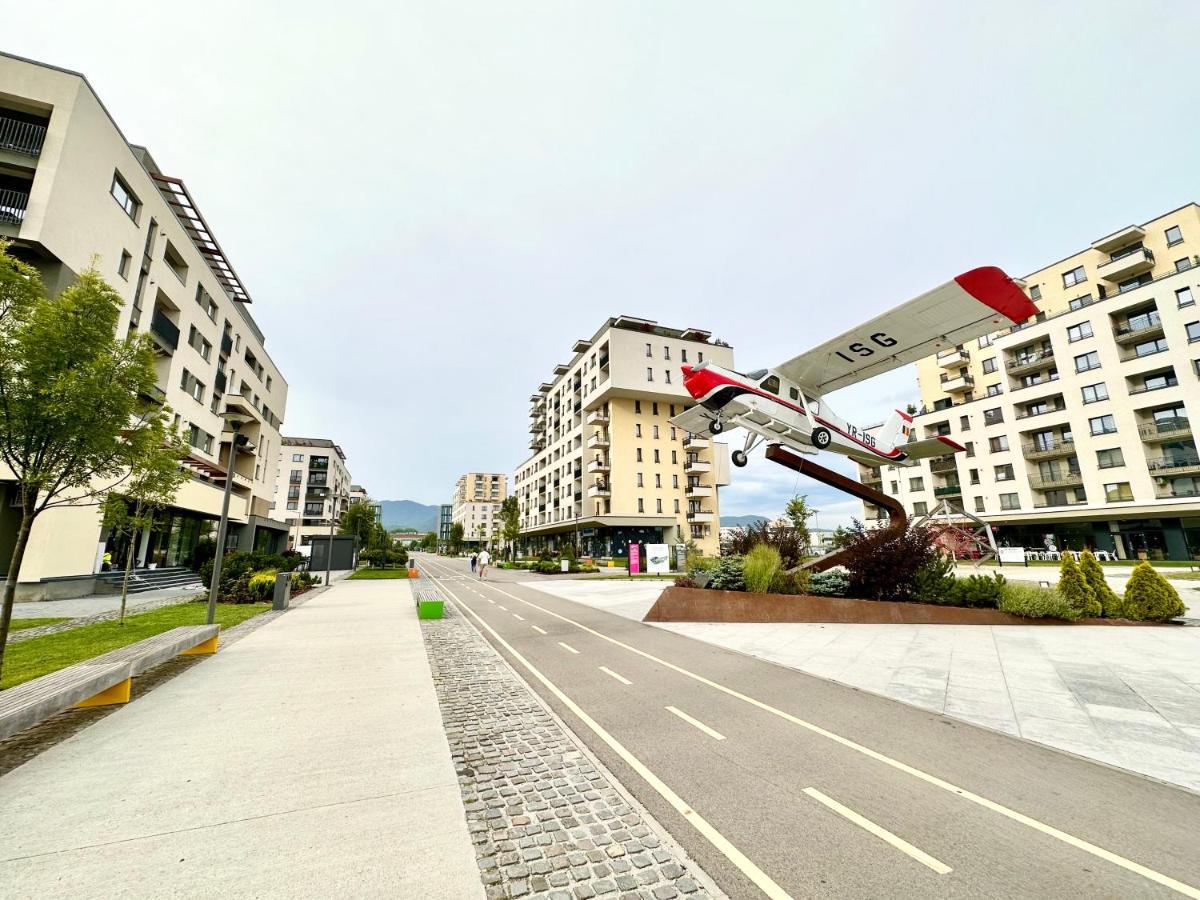 Kasper Coresi Mall - Rise Private Apartments & Suites Braşov Eksteriør bilde