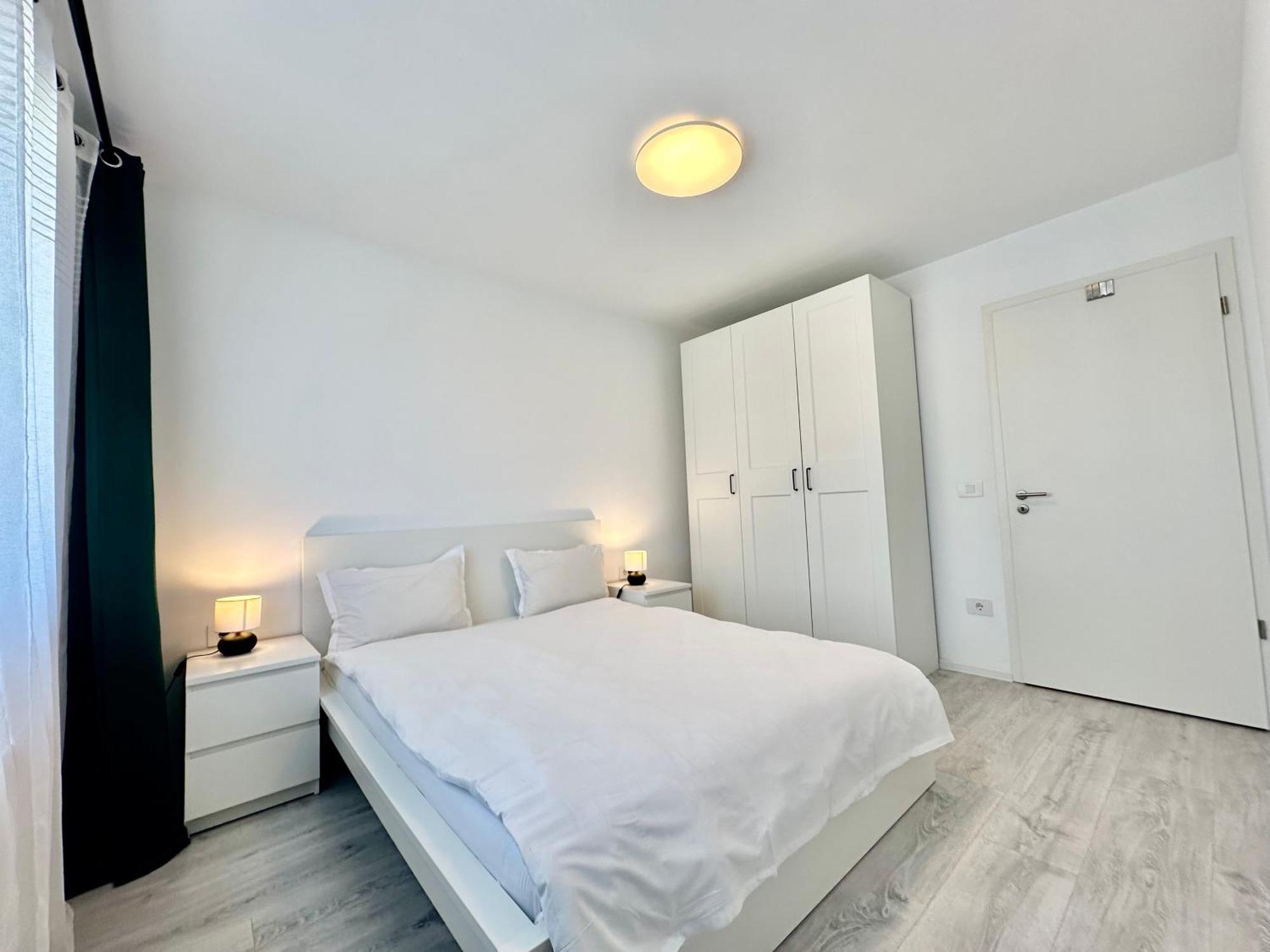 Kasper Coresi Mall - Rise Private Apartments & Suites Braşov Eksteriør bilde
