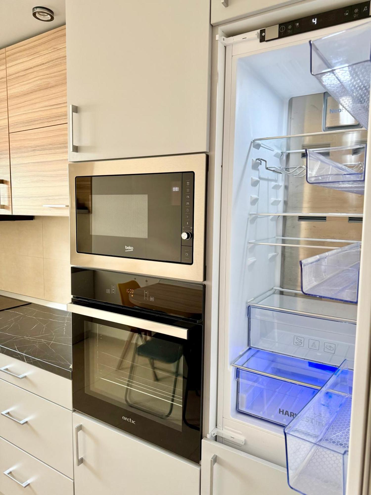 Kasper Coresi Mall - Rise Private Apartments & Suites Braşov Eksteriør bilde